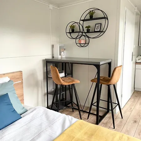 Tiny House With Mountain Views * Turany